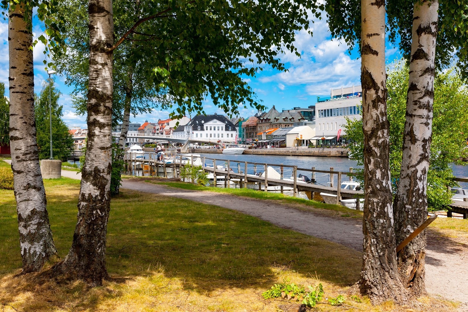 Nærmeste nabo med Bjølstad-parken Galleribilde