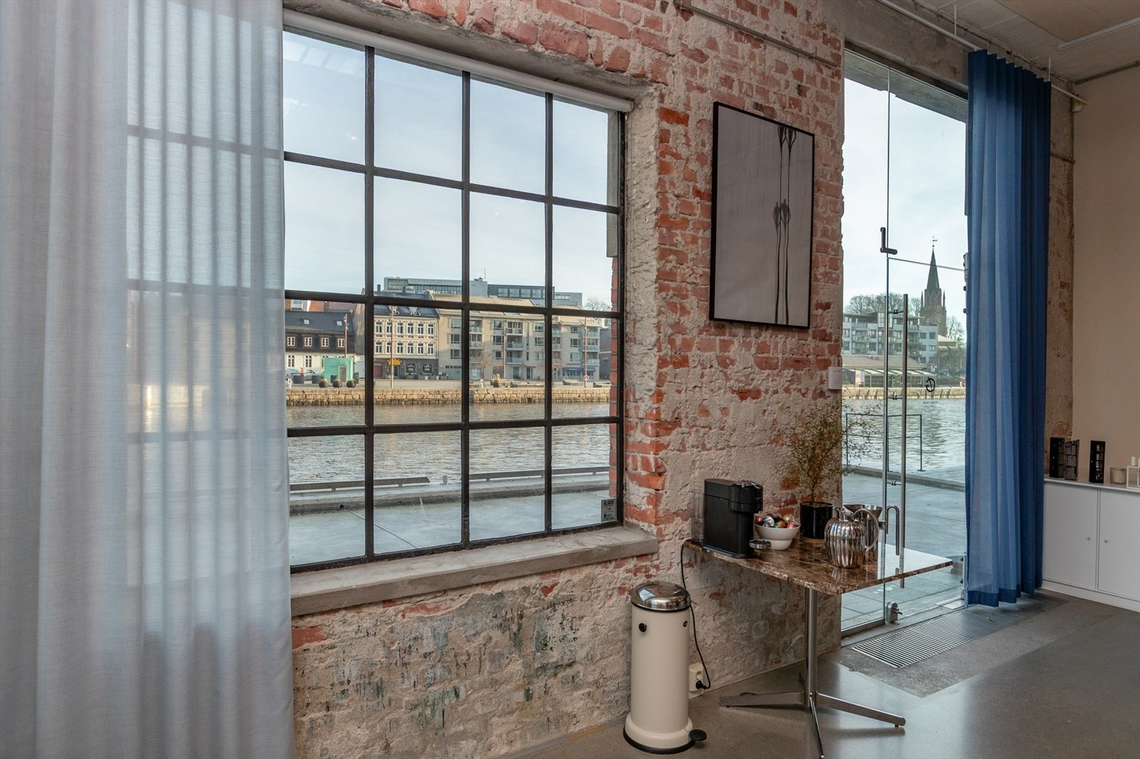 Mulighet for direkte utgang mot brygga Galleribilde