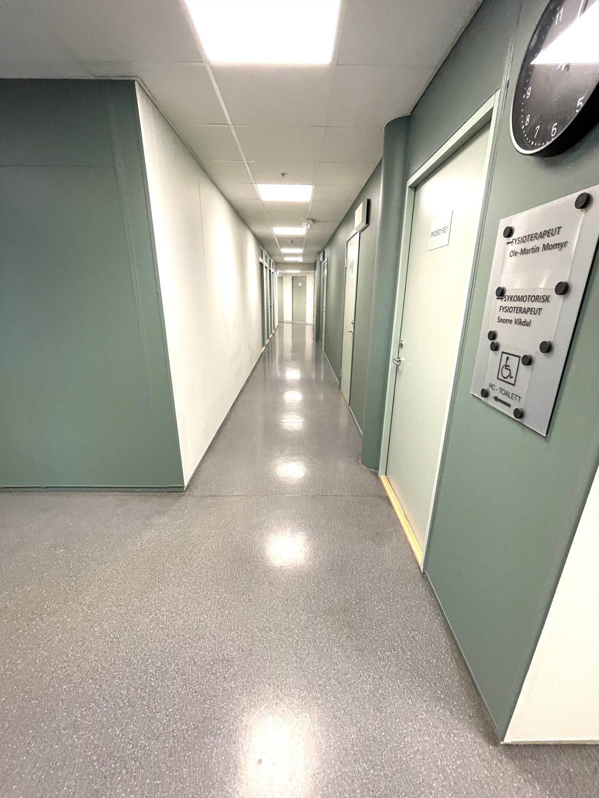 Pent gangareal. I dag er det 6 leger og 2 fysioterapeuter Galleribilde