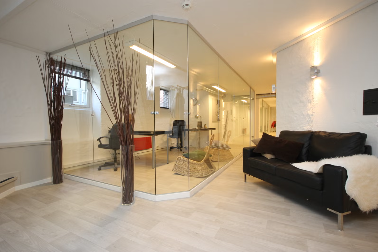 Kontor 16 kvm Galleribilde