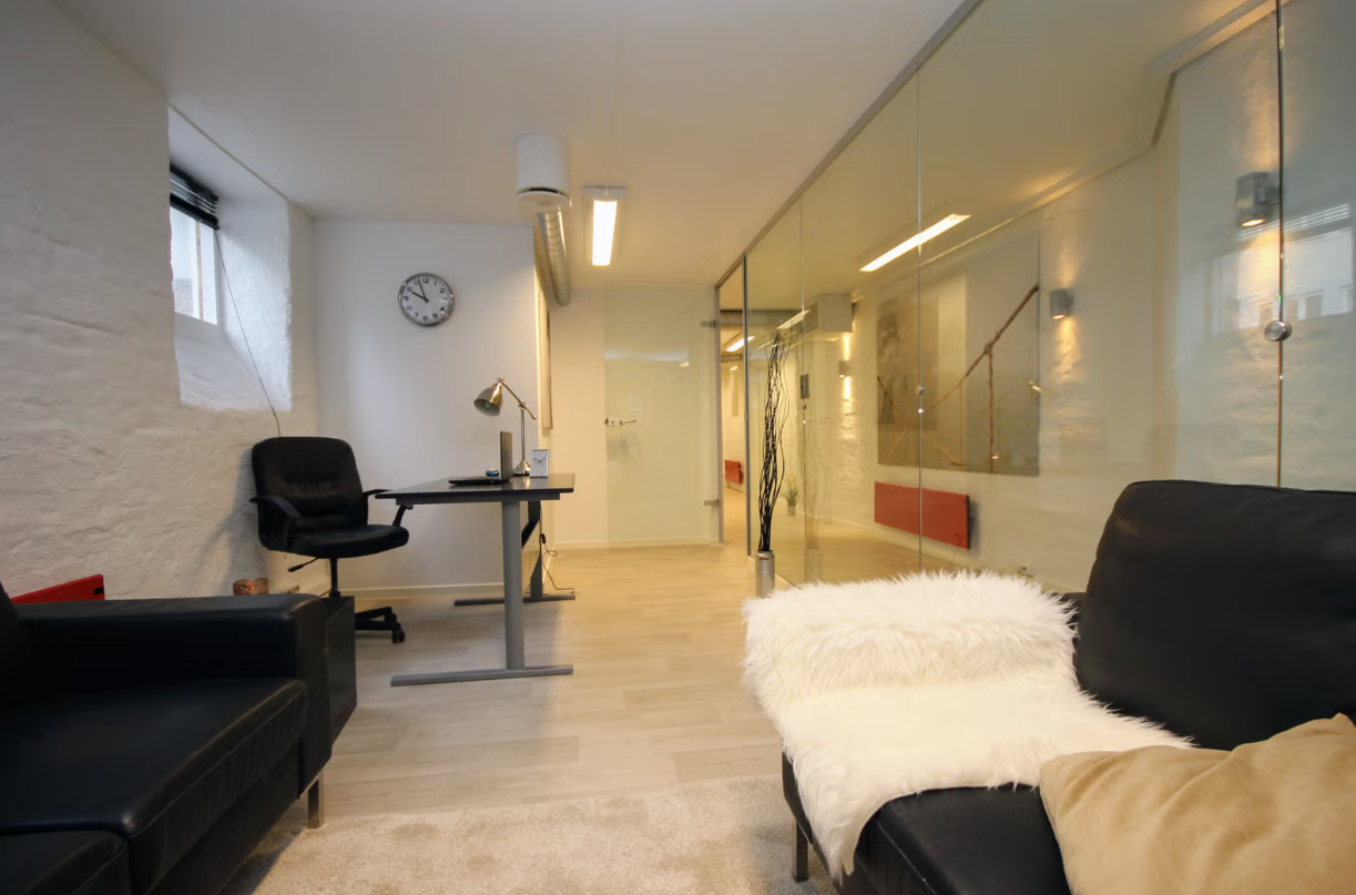 Kontor 16 kvm Galleribilde