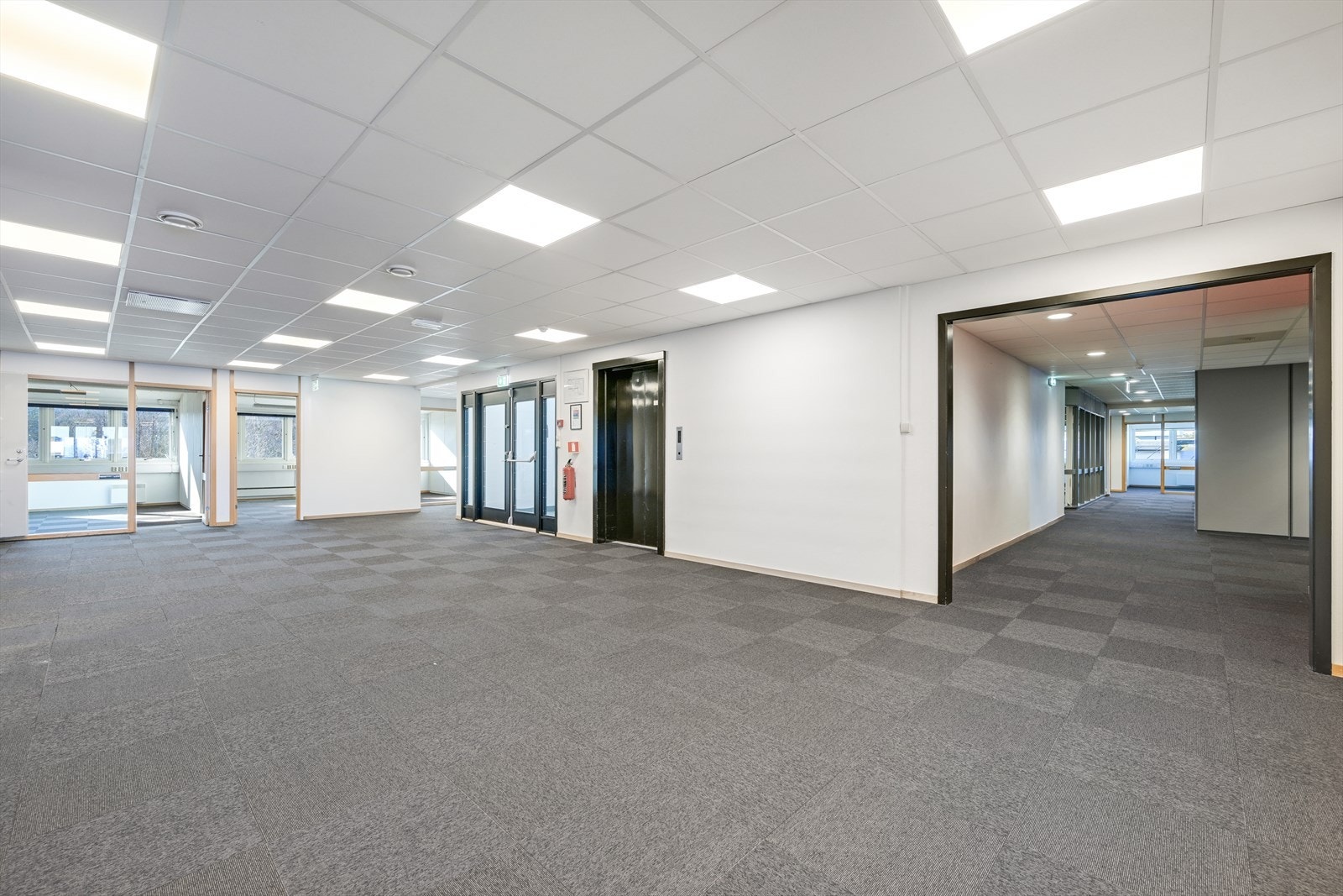 Inngang lokale 2 Galleribilde