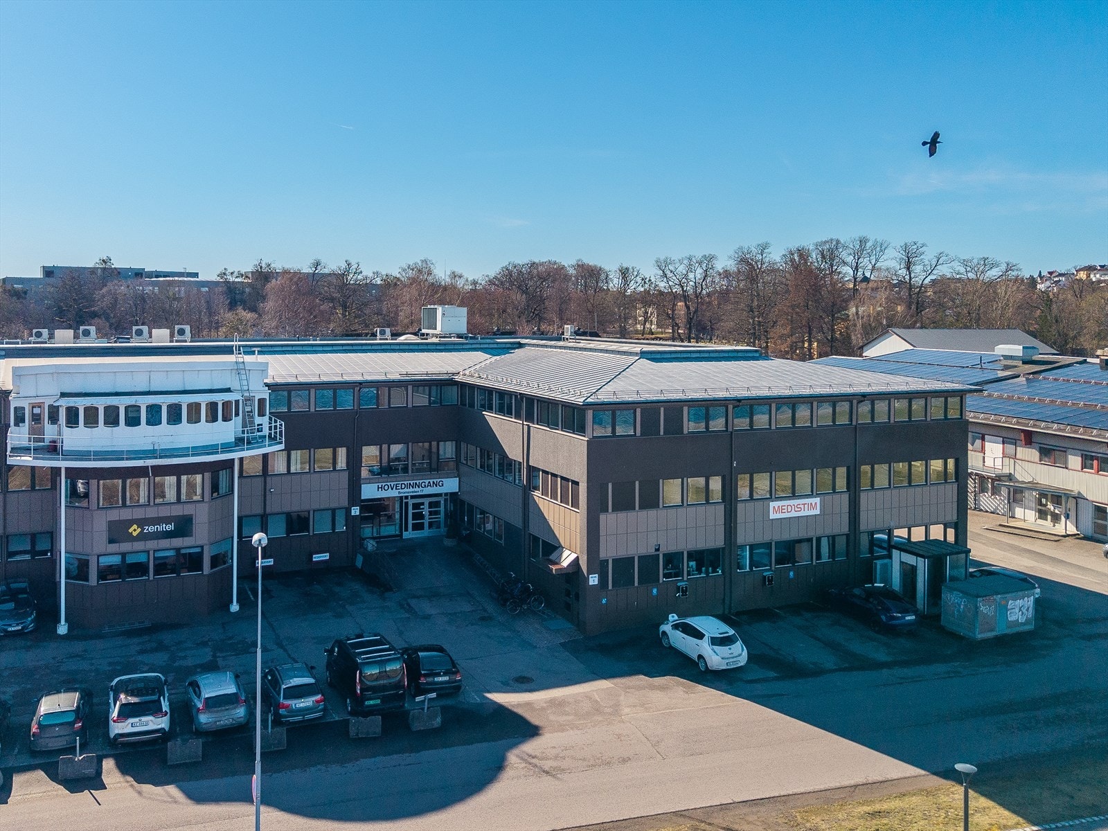 Fasade og inngangsparti Galleribilde