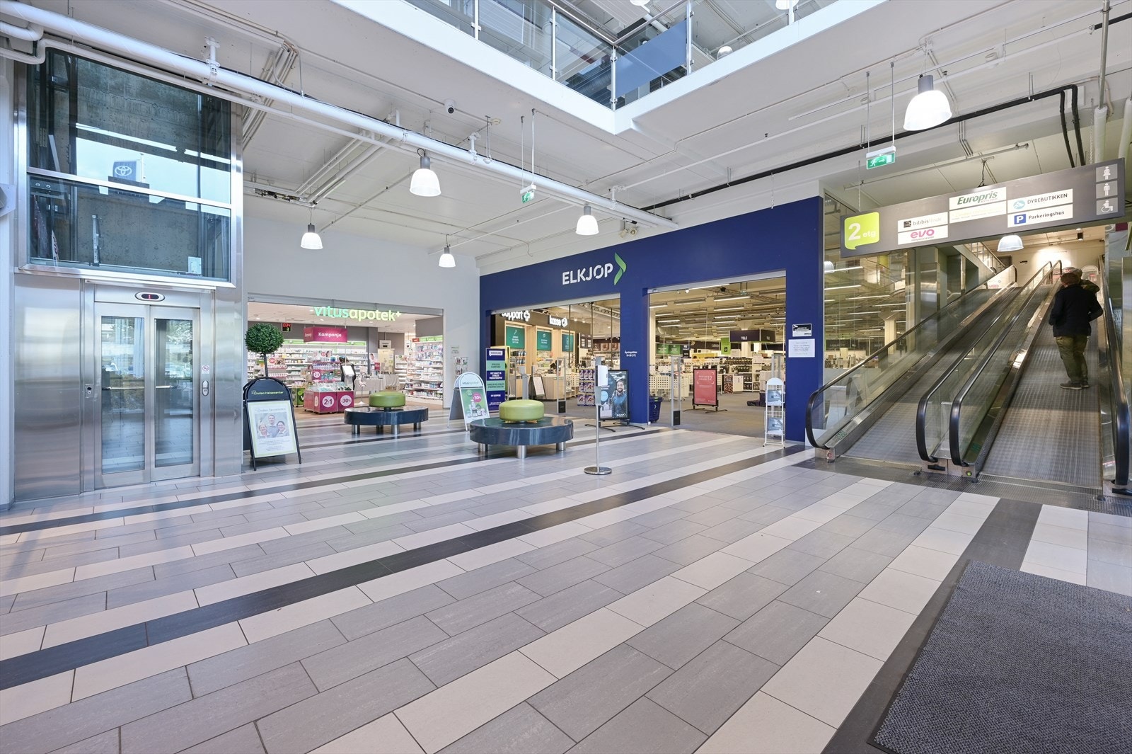 Publikumsareal/inngangsparti plan 1 Galleribilde