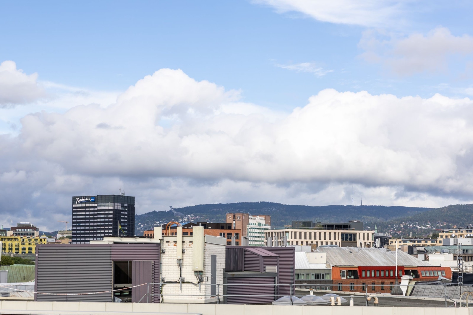 Utsikt fra takterrasse - Foto: Daniel Bergsagel Galleribilde