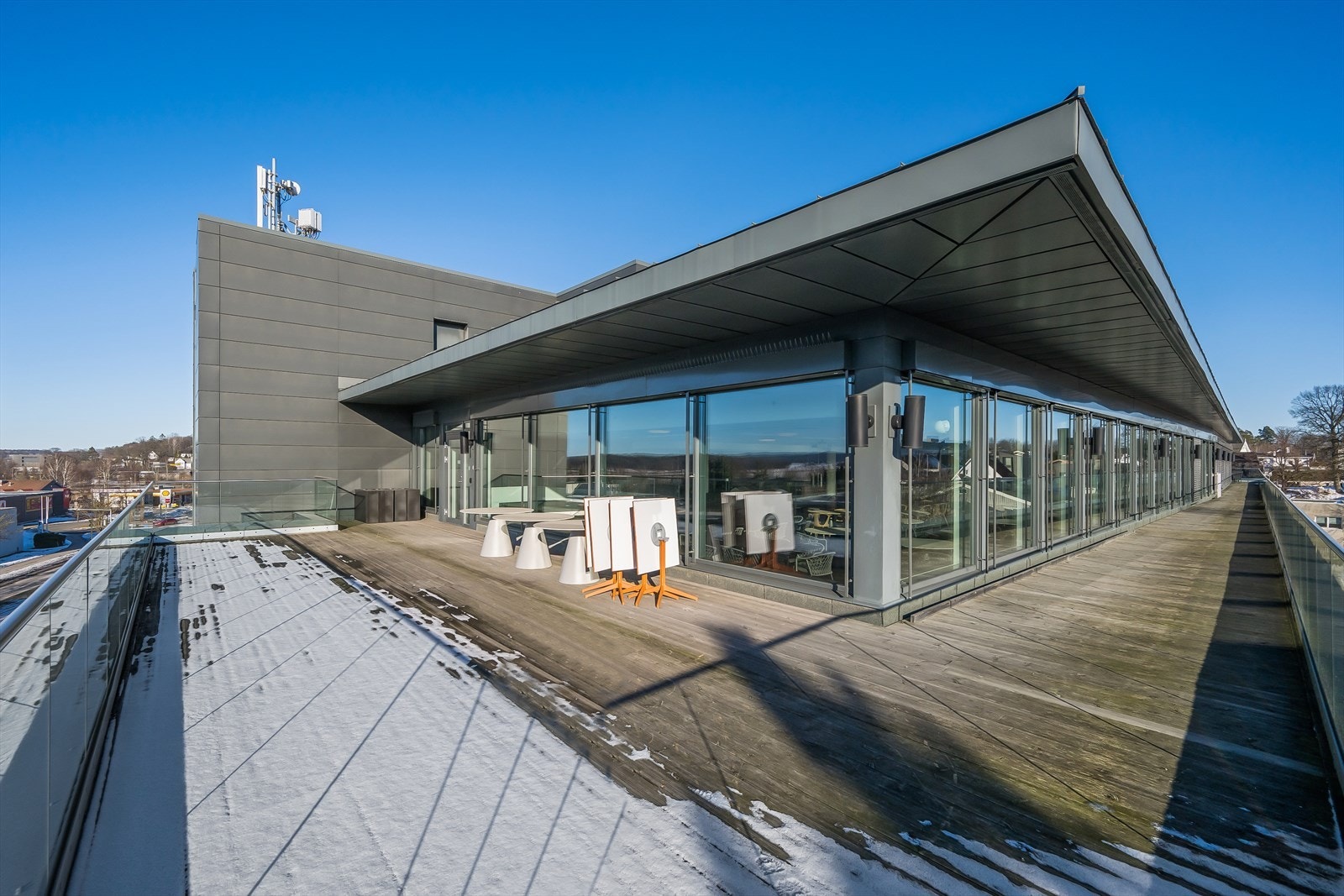 Takterrasse - kantine Galleribilde