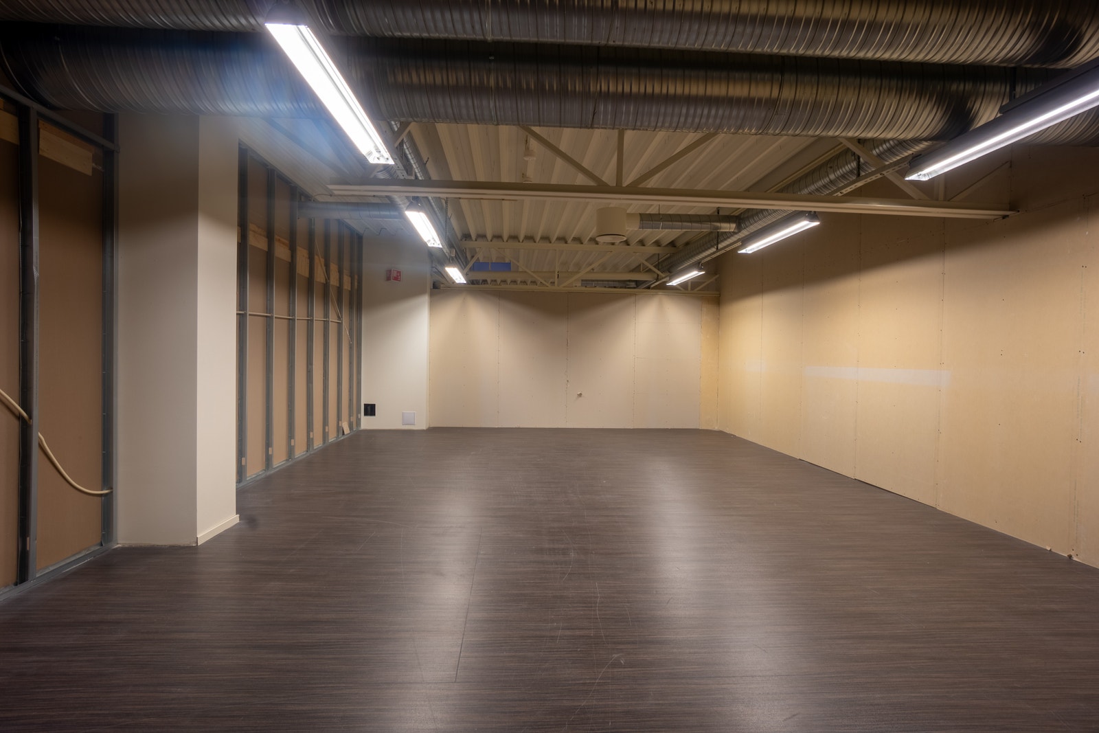 Lager- 2 stk eller åpne opp for større hovedlokal Galleribilde