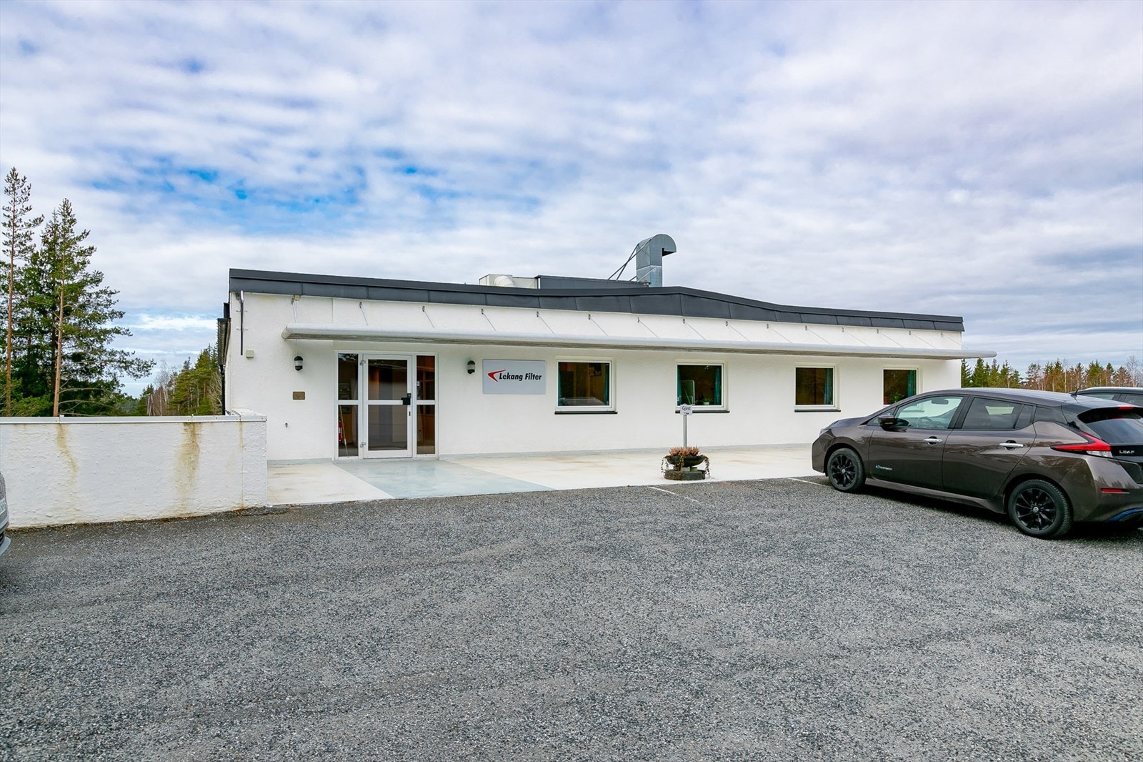 Inngangsparti til kontorene Galleribilde