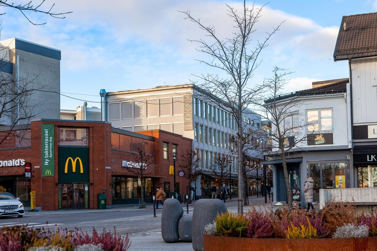 Jernbanealleen22_003 Galleribilde