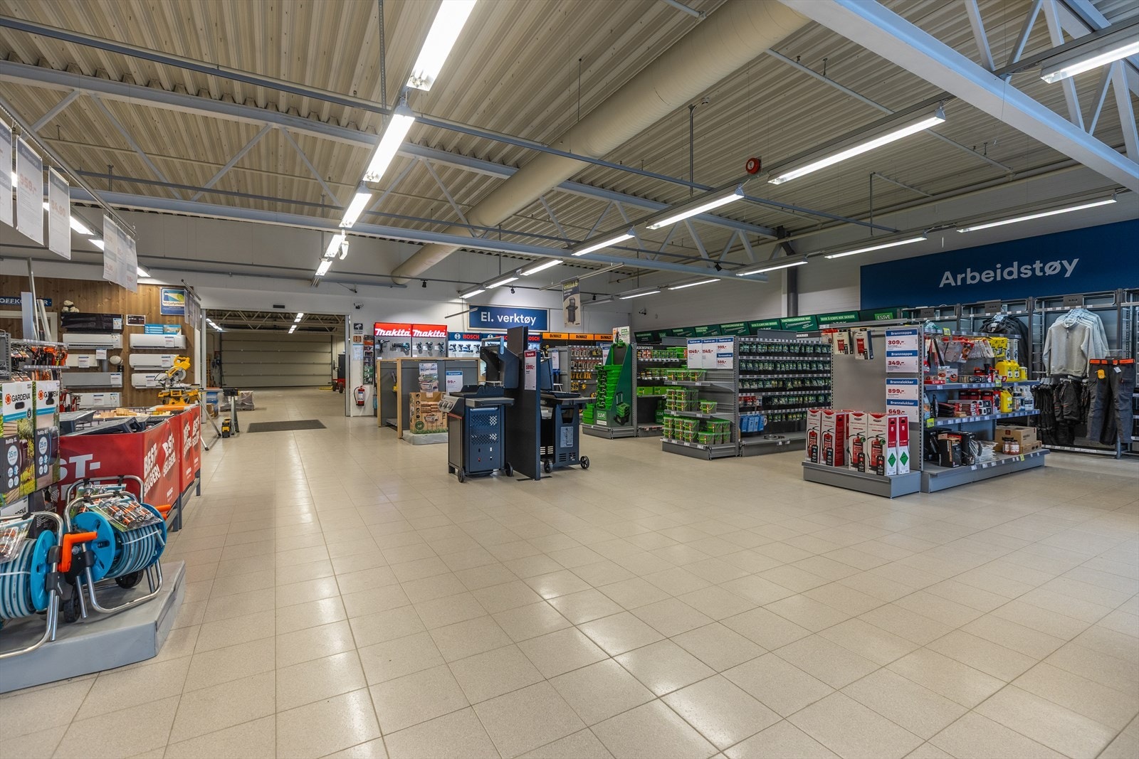 Inne hos Maxbo Galleribilde