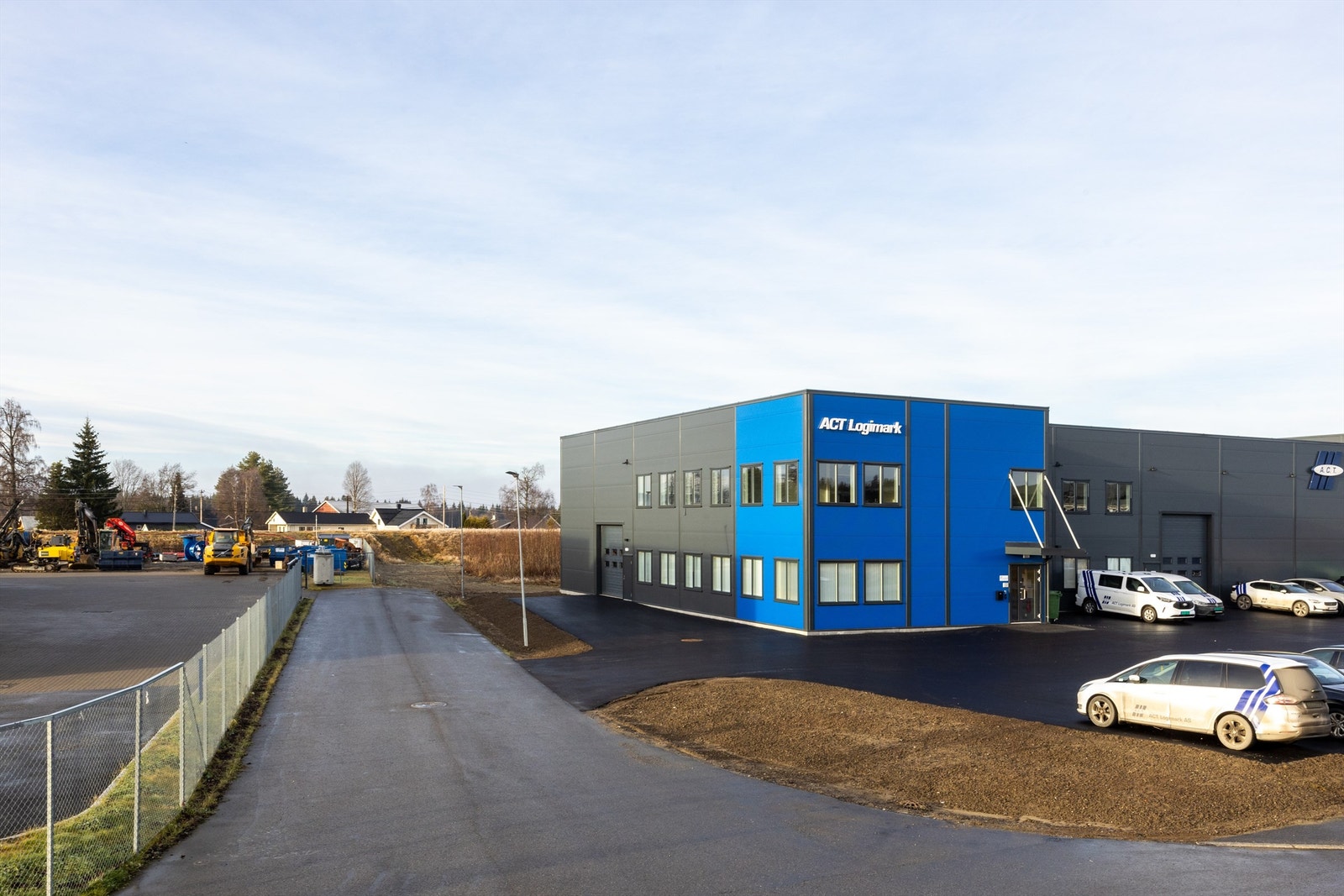 Innkjøring til tomten fra Majorvegen Galleribilde