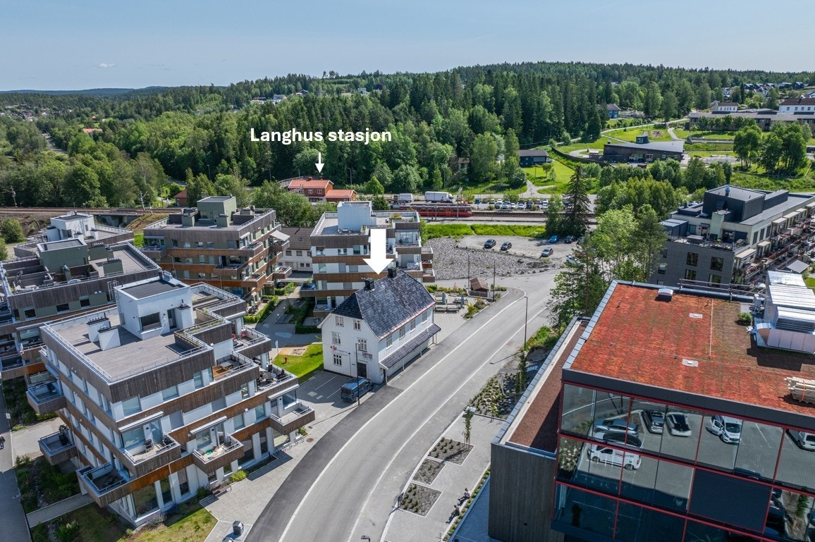 Kun 11 minutter med tog til Ski og 22 minutter til Oslo S med Follobanen. Galleribilde