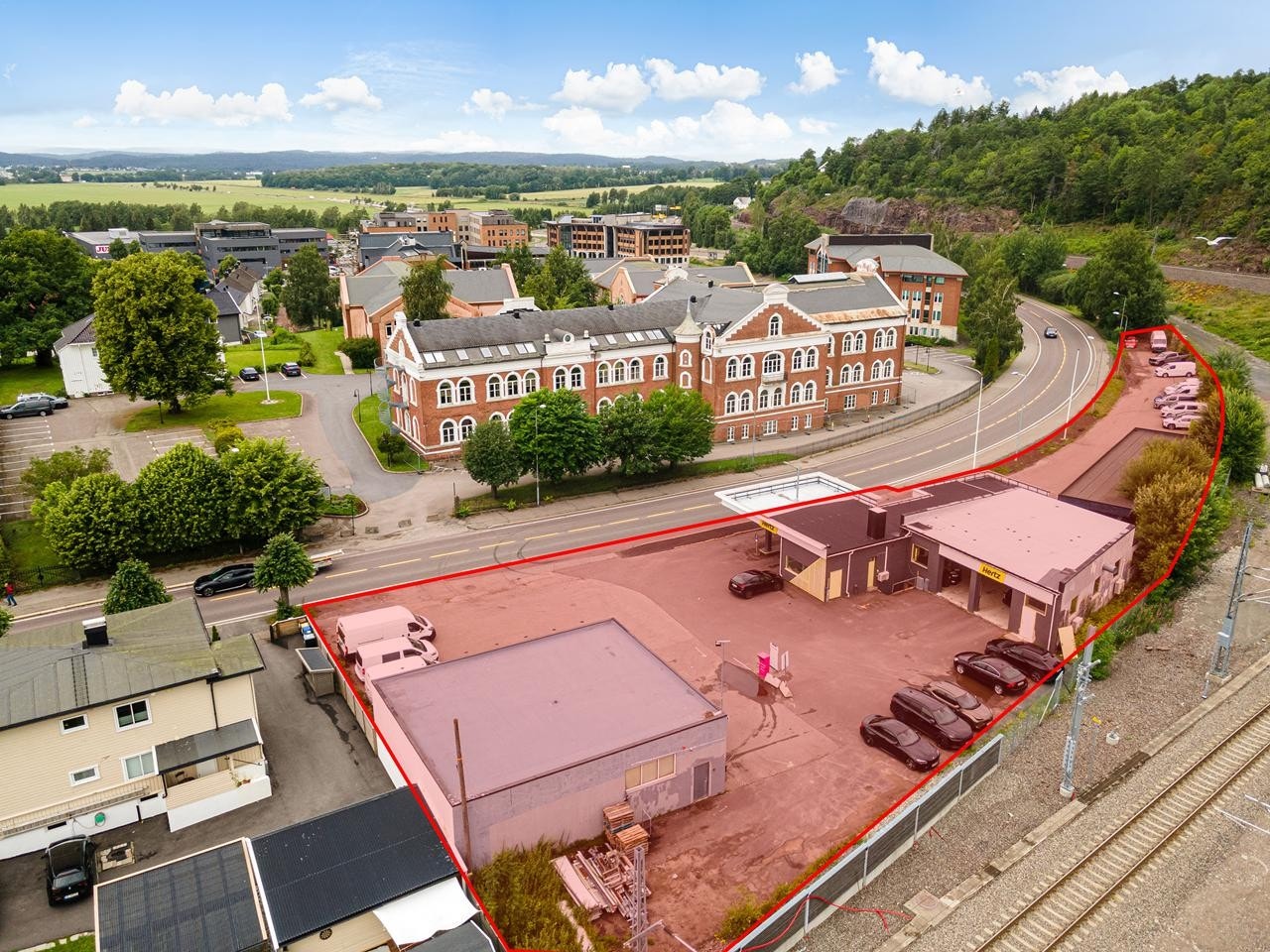 2302102532099 Galleribilde