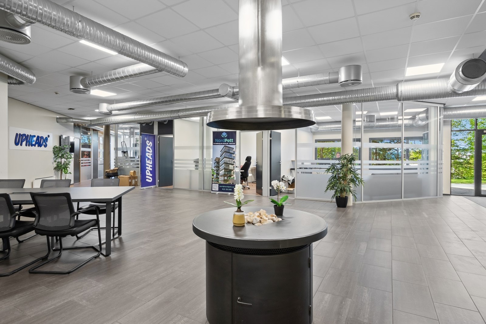 Sosial sone med gasspeis Galleribilde