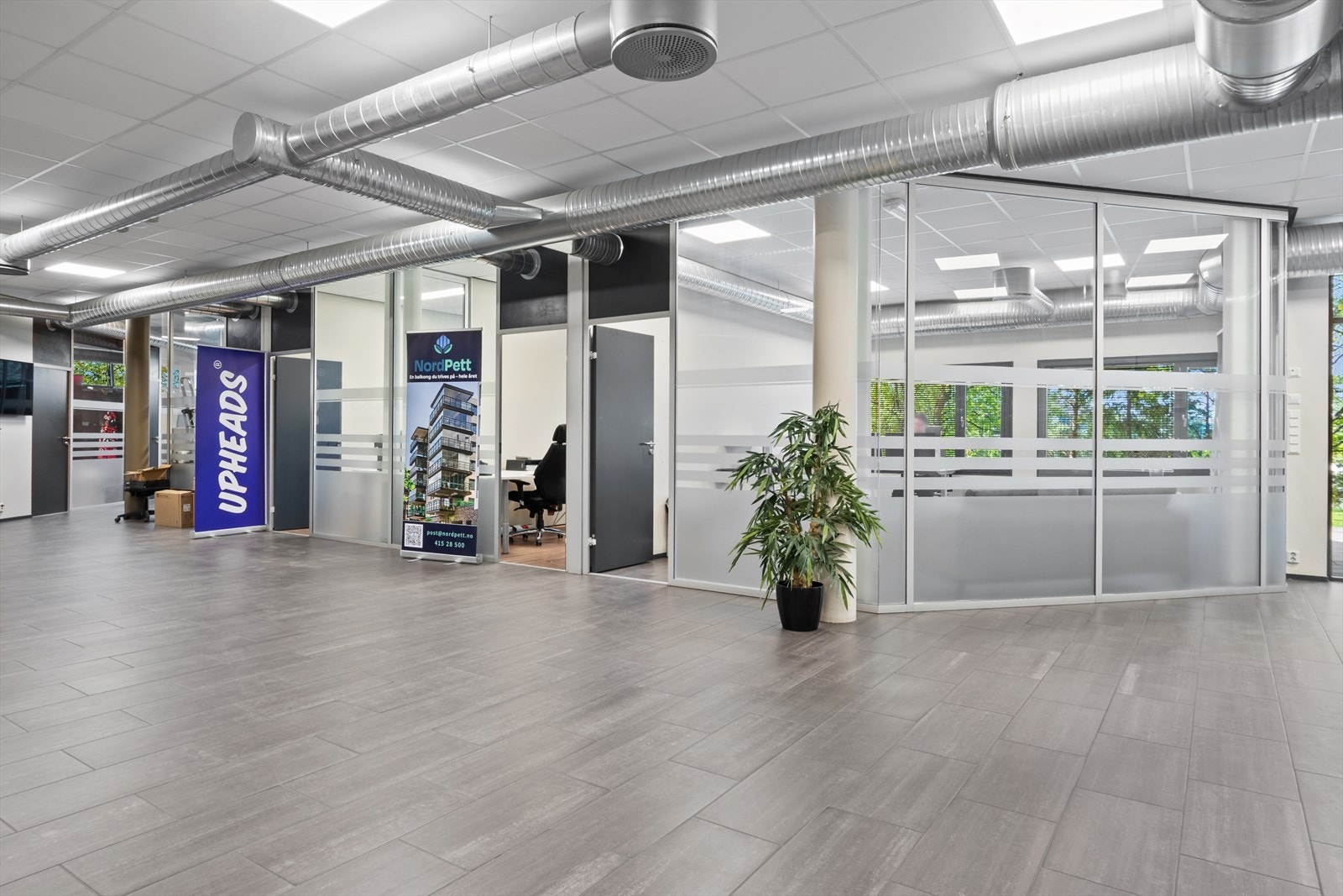 Ledig kontor Galleribilde