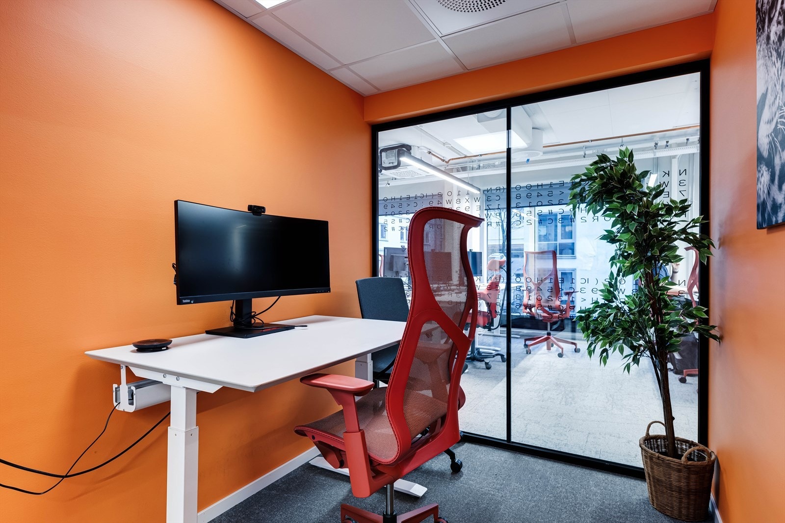 Ledig areal 2. etg. i nybygg del. Ca. BTA 447 m². Stillerom.