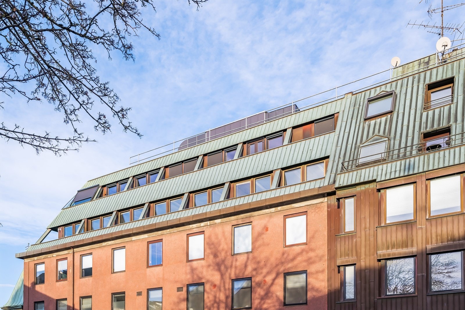 Store vindusflater i 4. etg. Galleribilde