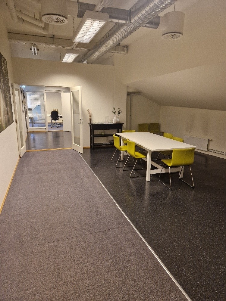 20250618_060324_resized.jpg Galleribilde