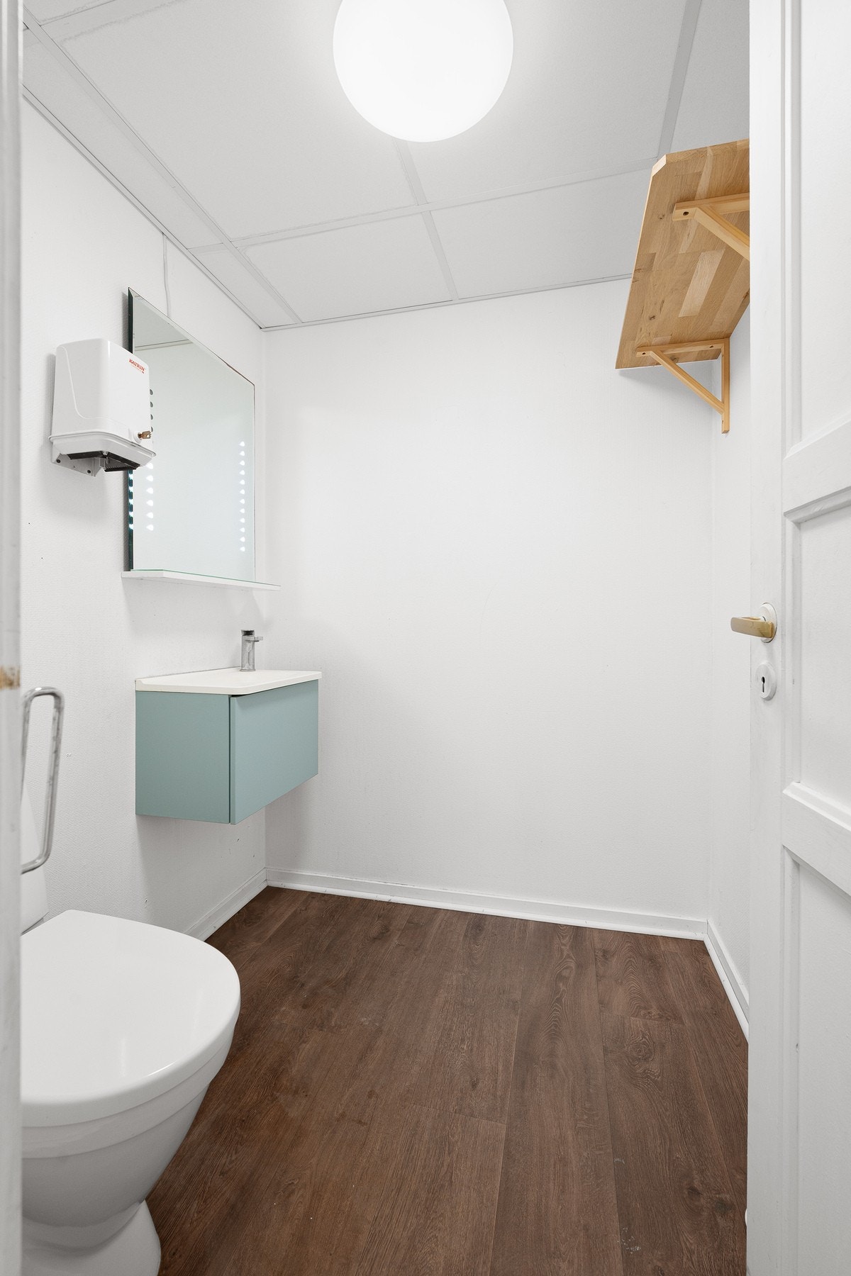 Toalettrom Galleribilde