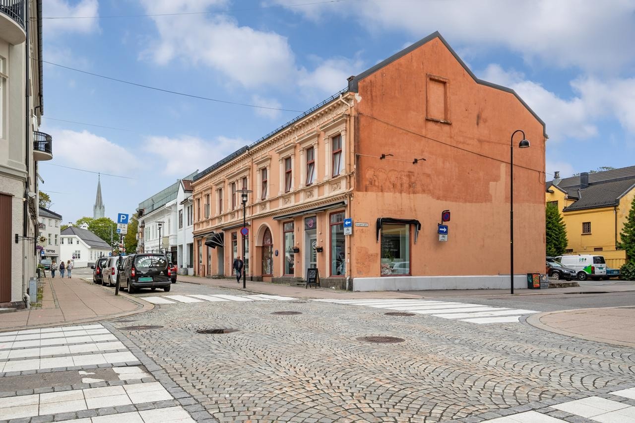 Hel bygård til salgs Galleribilde