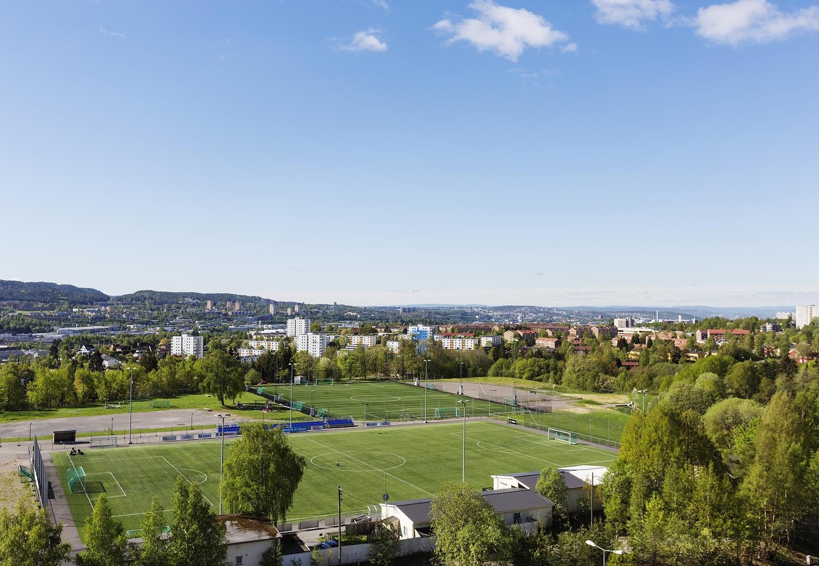 Grorud idrettsanlegg ligger like ved eiendommen Galleribilde