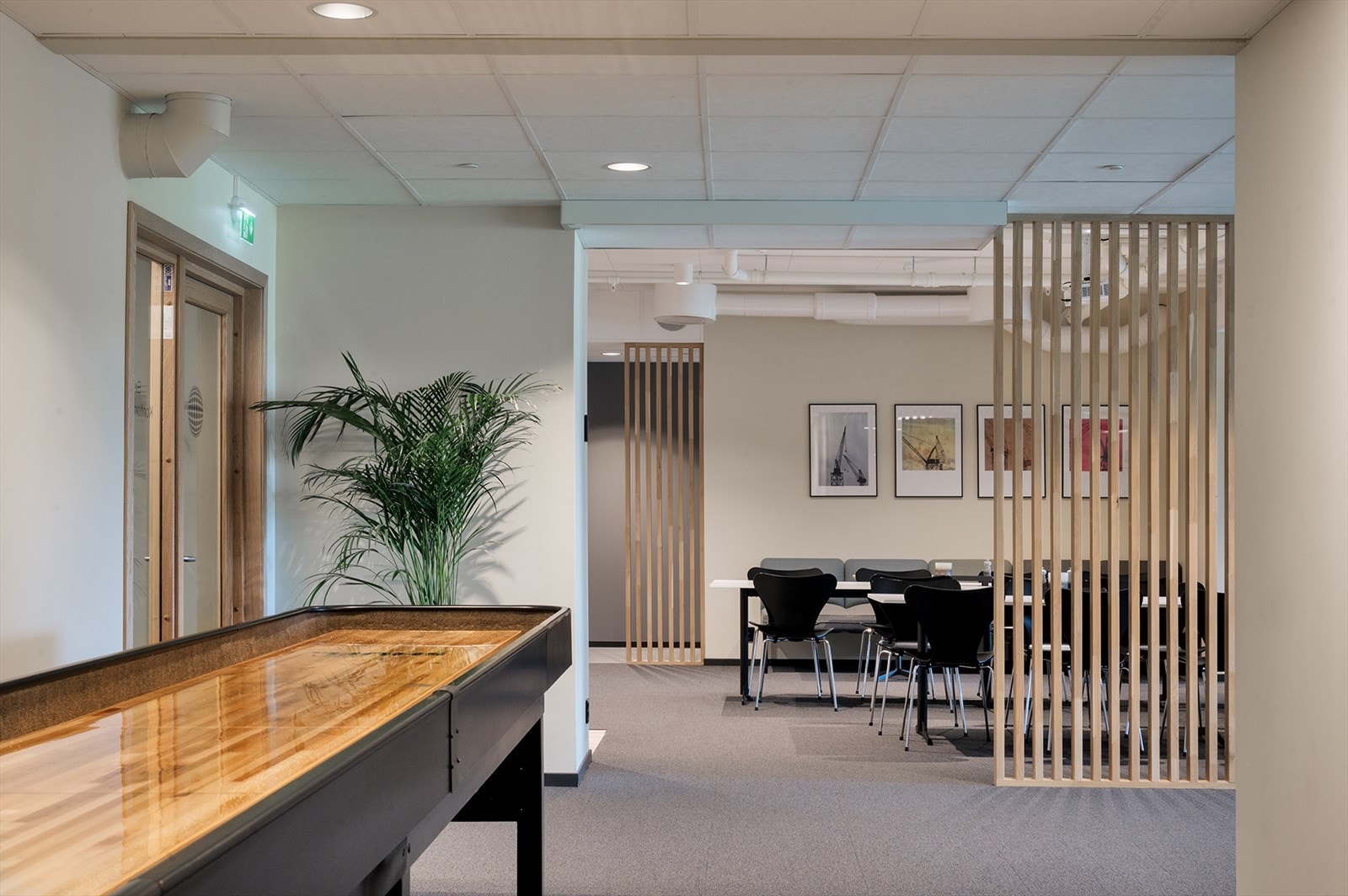 Fellesareal med hyggelige sosiale soner i 3. etasje Galleribilde