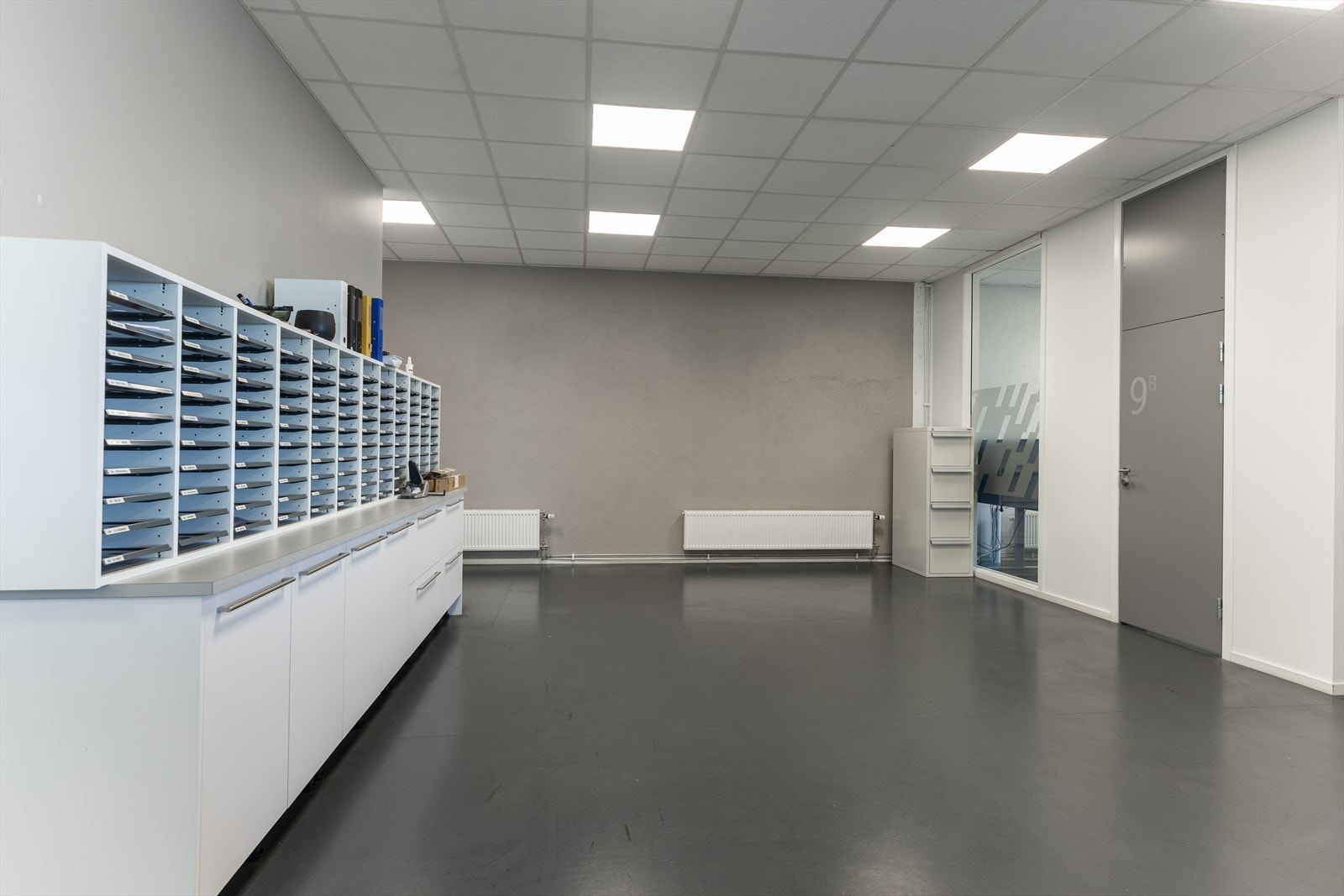 Utleie 20 - Åpent kontorlandskap kombinert med cellekontorer Galleribilde