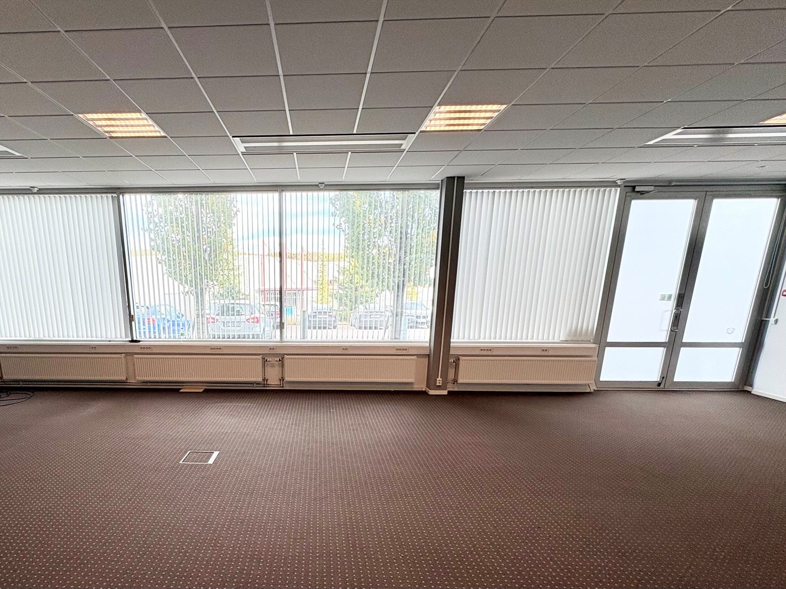 Kontordel 150 kvm med egen og direkte adkomst til bakkeplan Galleribilde