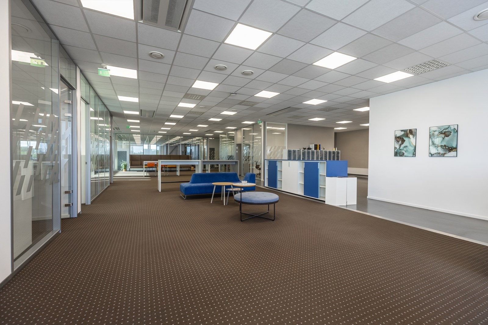 Utleie 20 - Åpent kontorlandskap kombinert med cellekontorer Galleribilde