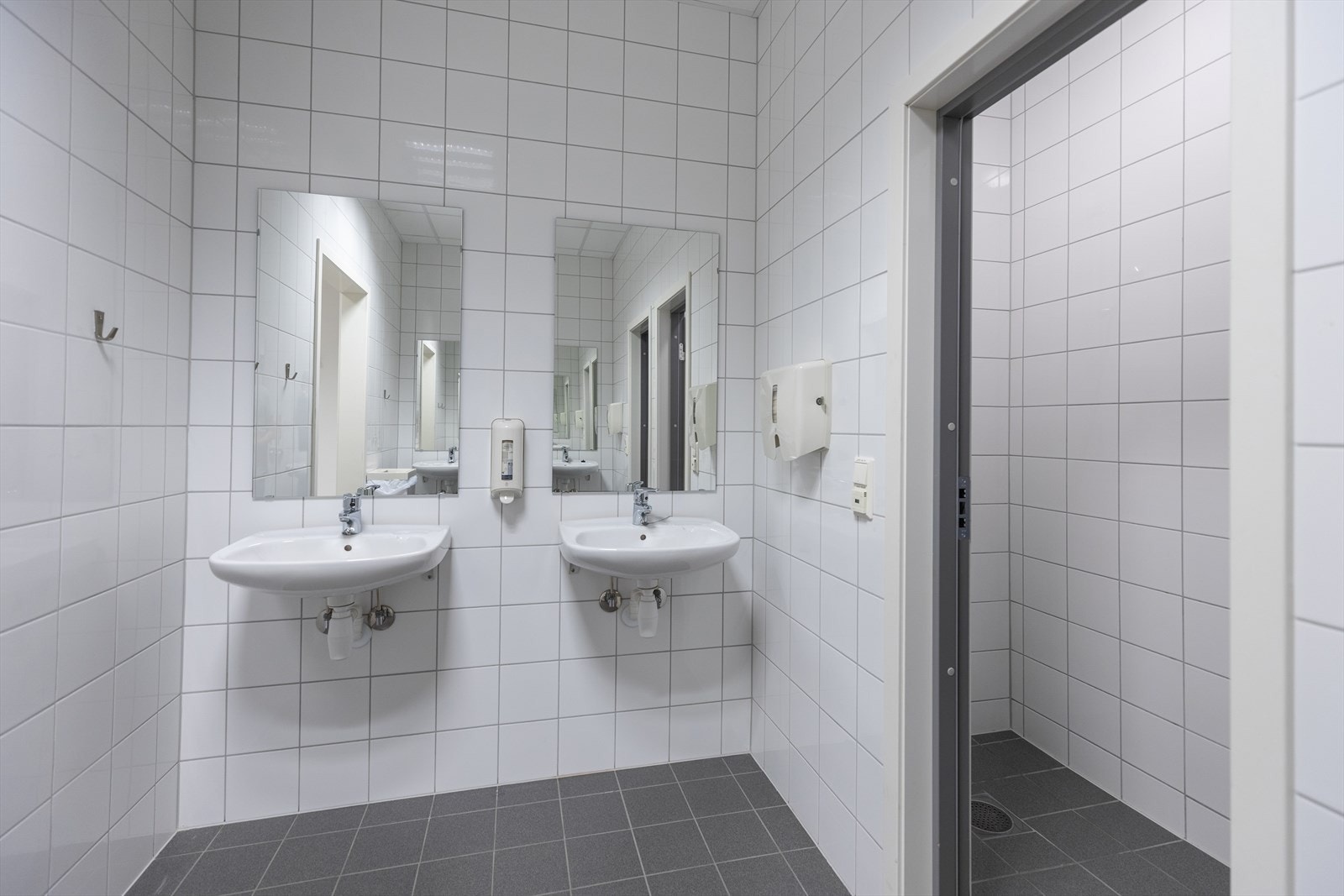 Garderobe til treningsrom Galleribilde