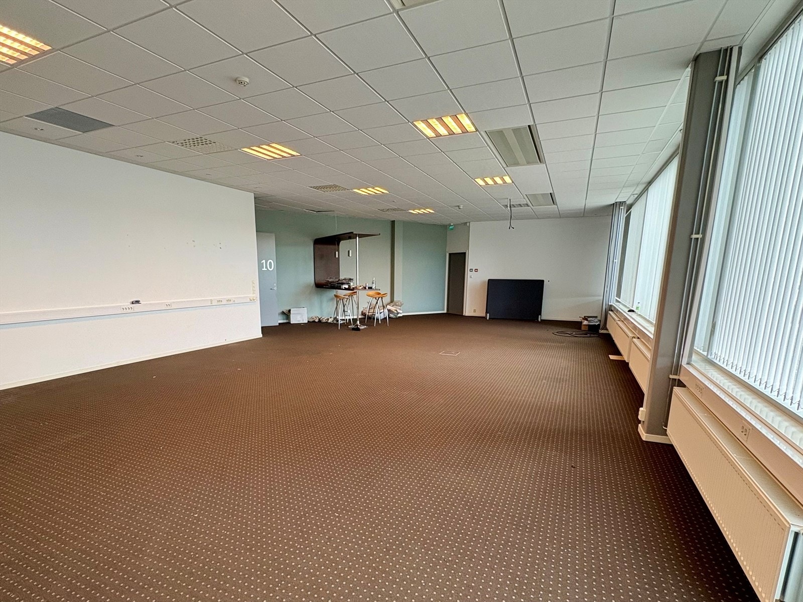 Kontordel 150 kvm med egen og direkte adkomst til bakkeplan Galleribilde