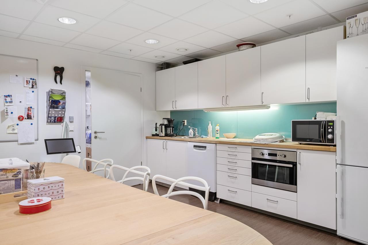 Spiserom med kjøkken Galleribilde