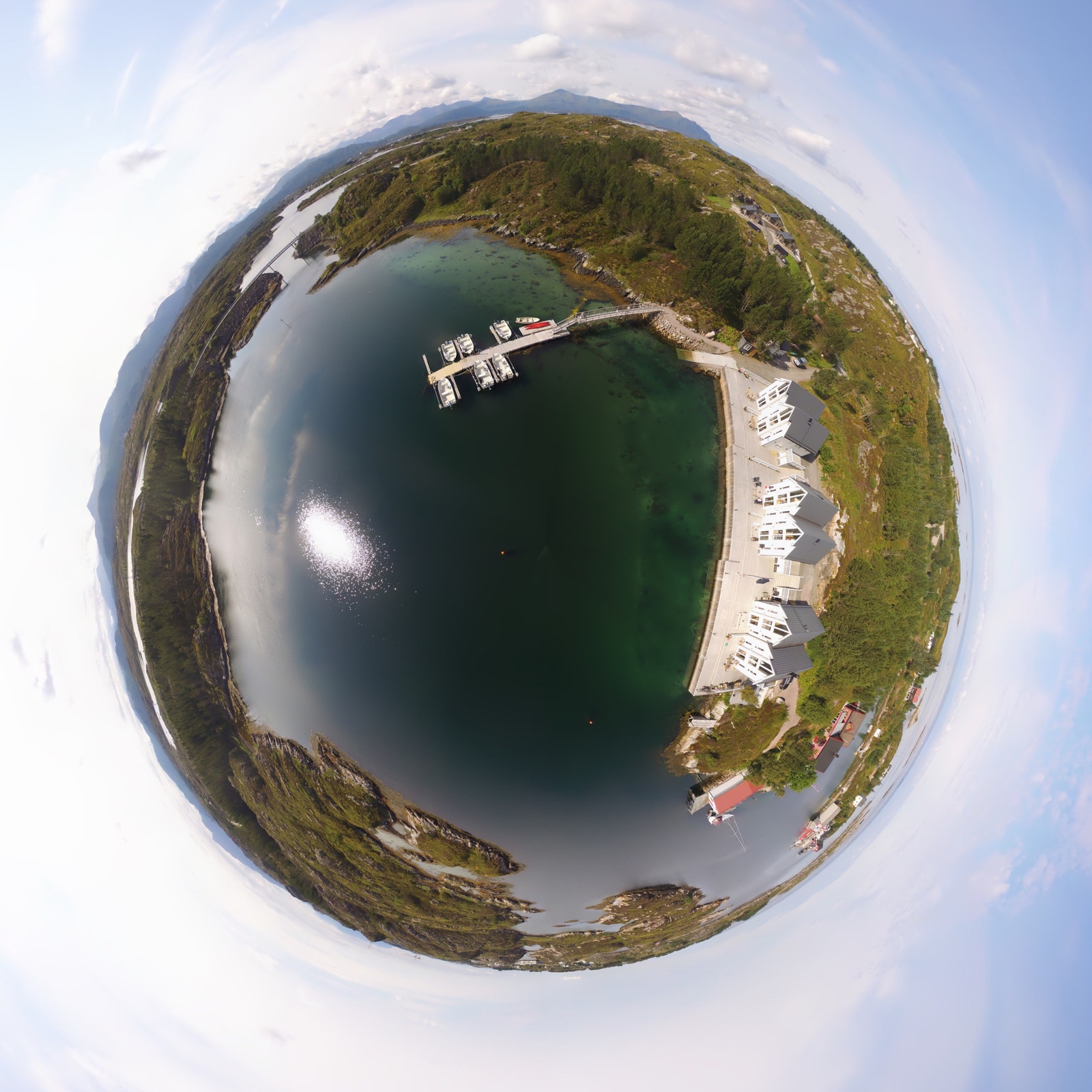 AVERØY Galleribilde