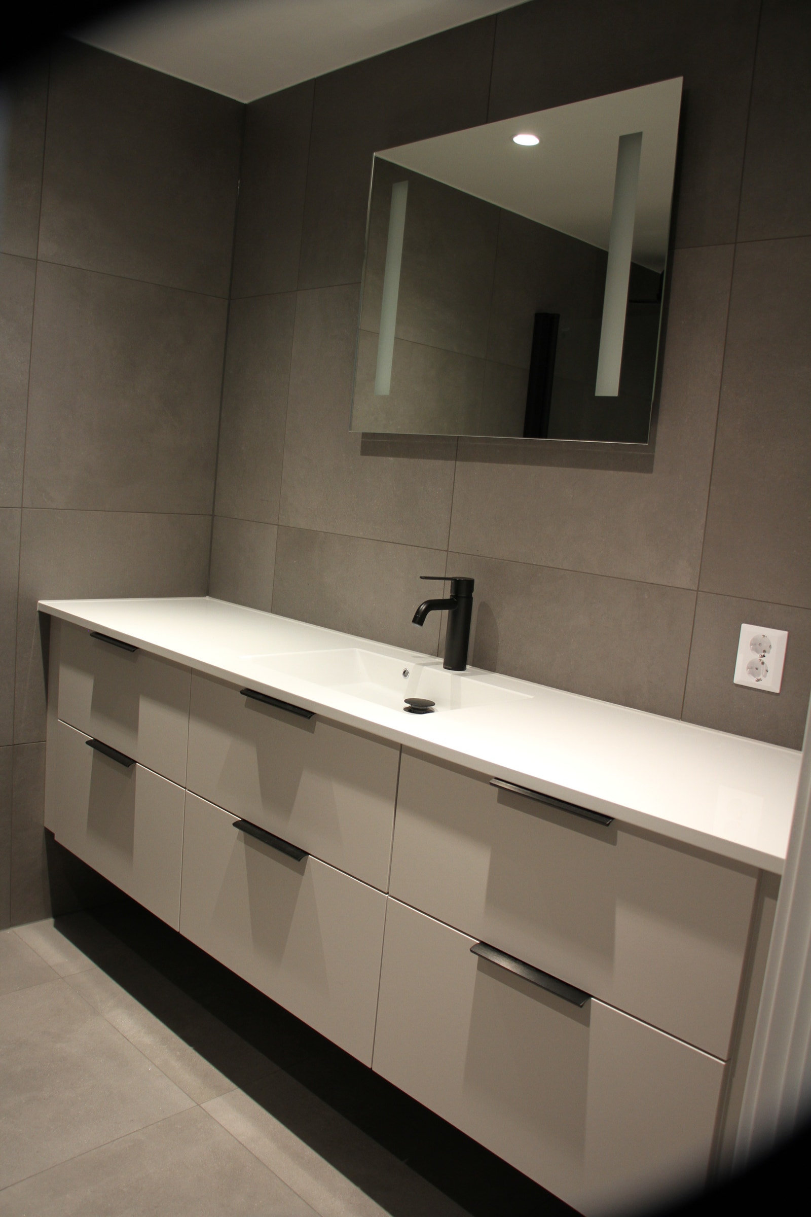 Bad med dusj og toalett fra Sigdal, 5 m2 Galleribilde