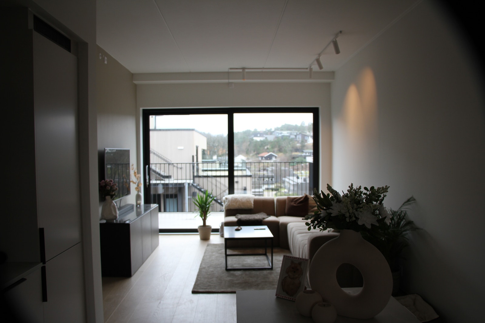 Tilsvarende leilighet som er møblert Galleribilde