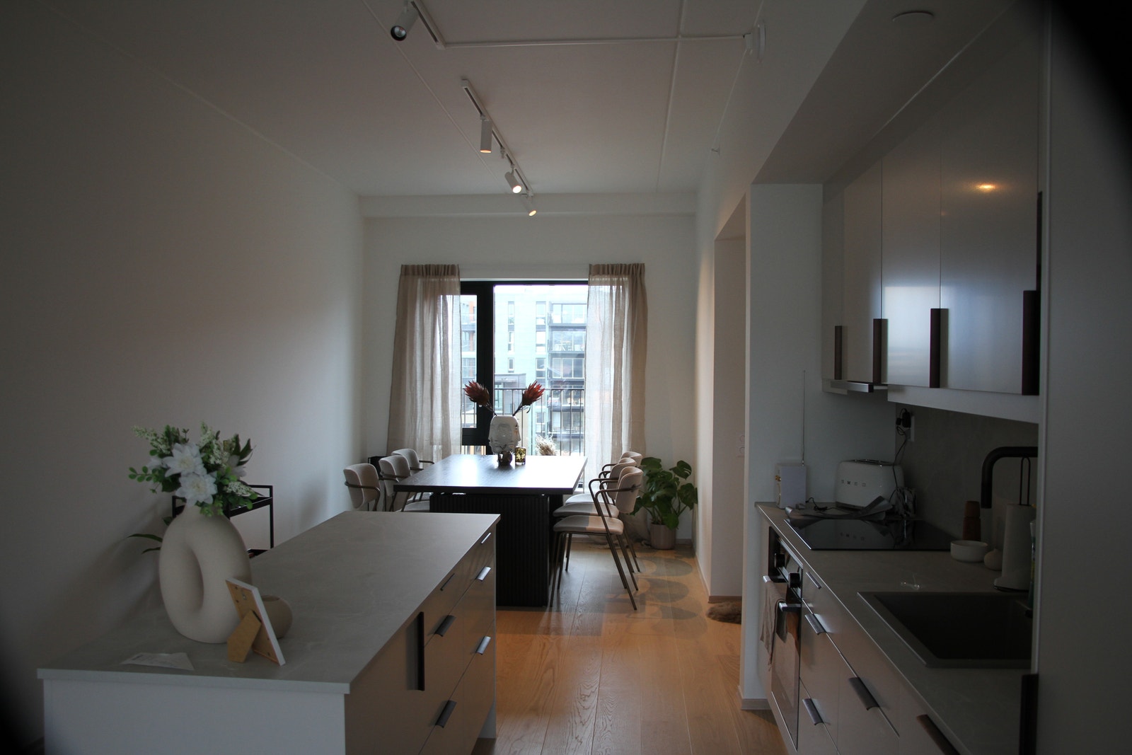 Tilsvarende leilighet som er møblert Galleribilde