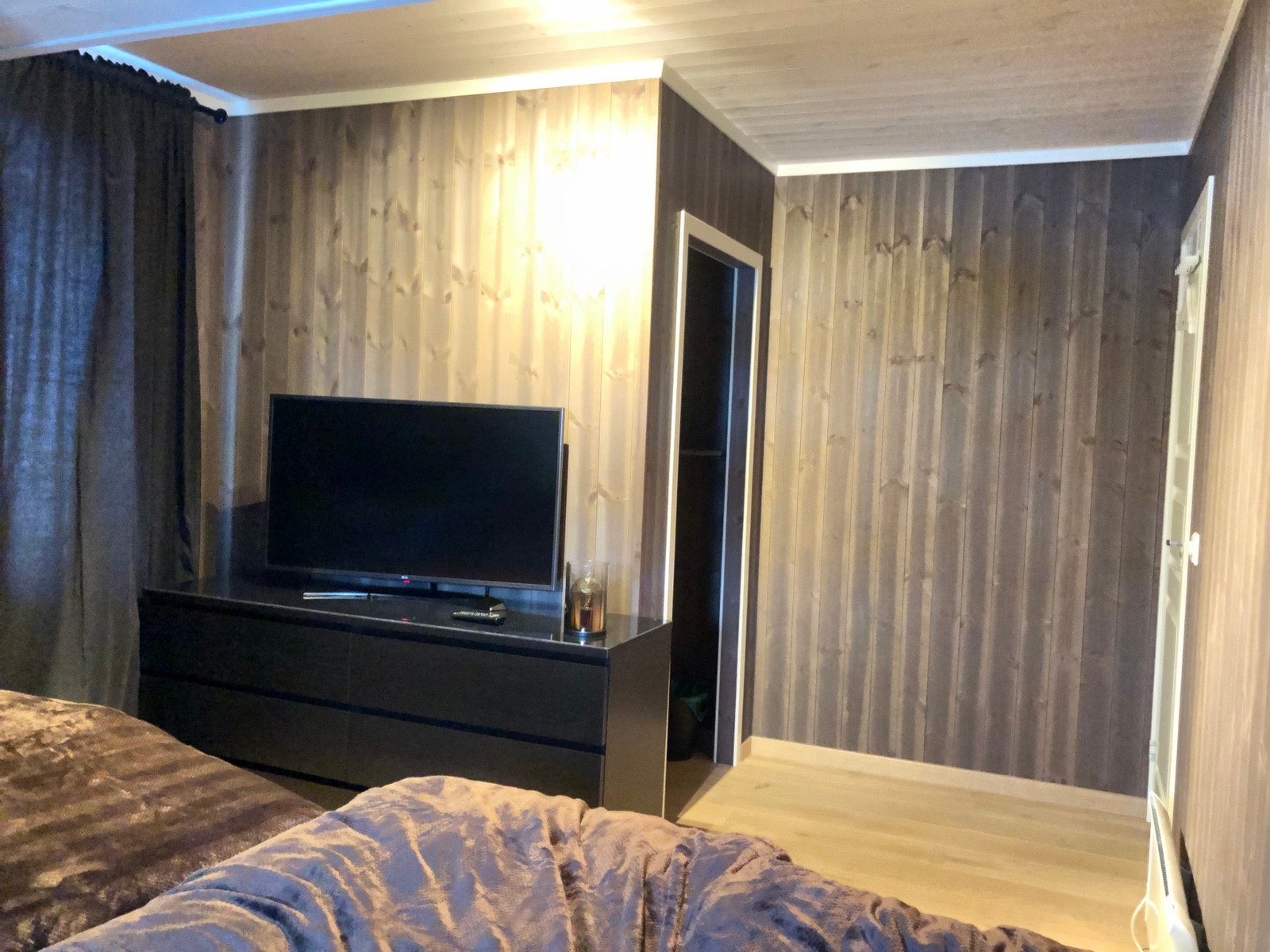 Soverom 2 og 3 har tv på rommet Galleribilde