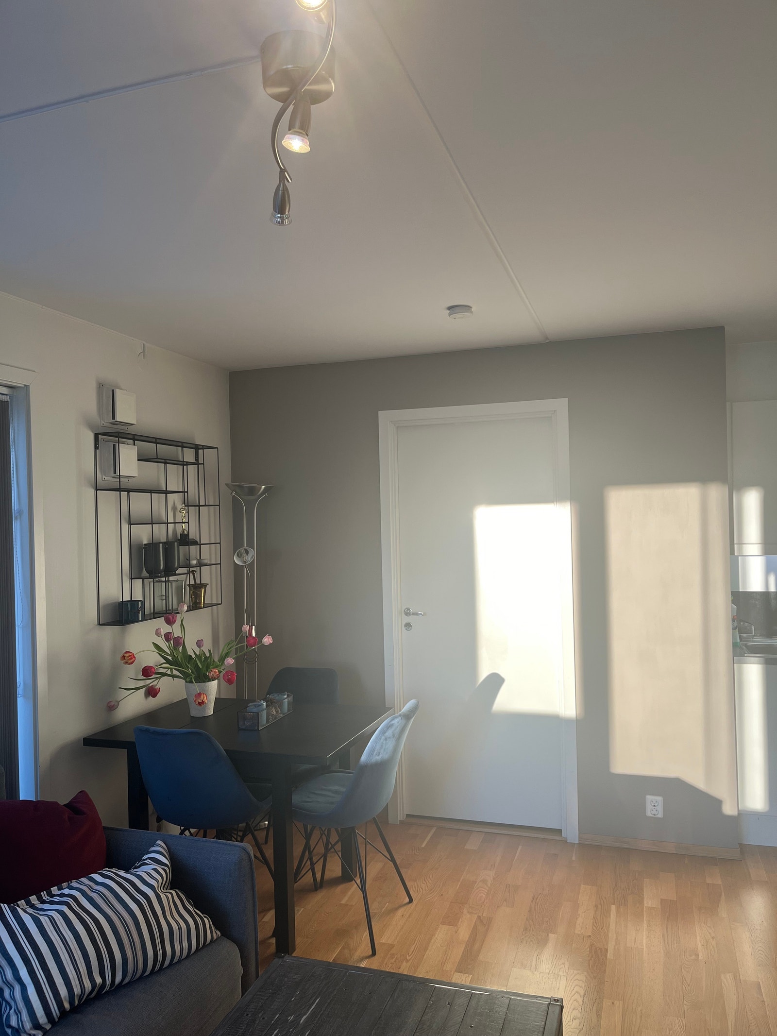 Møblert stue Galleribilde