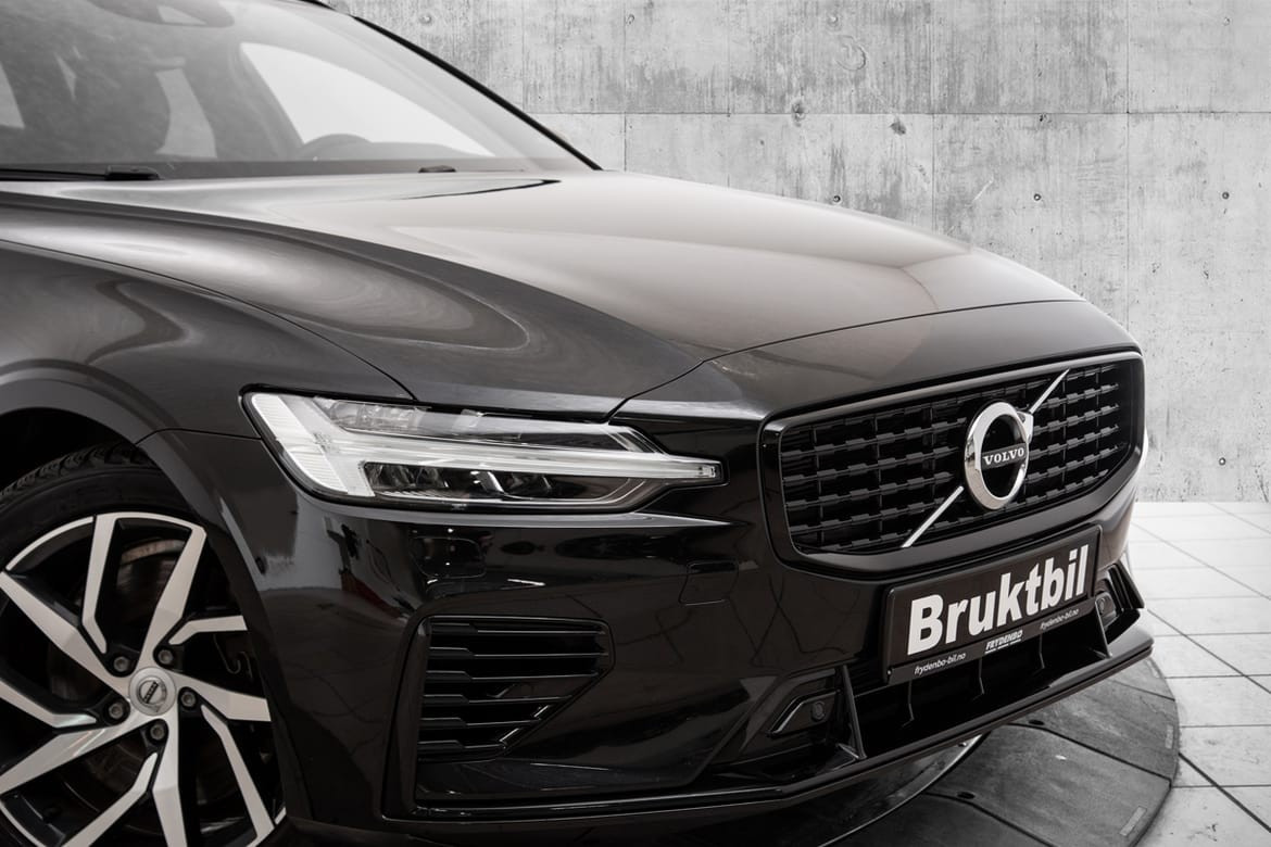 Volvo V60 Recharge T6II R-Design NAVI|HARMAN|TONEDE|HFESTE++ 3