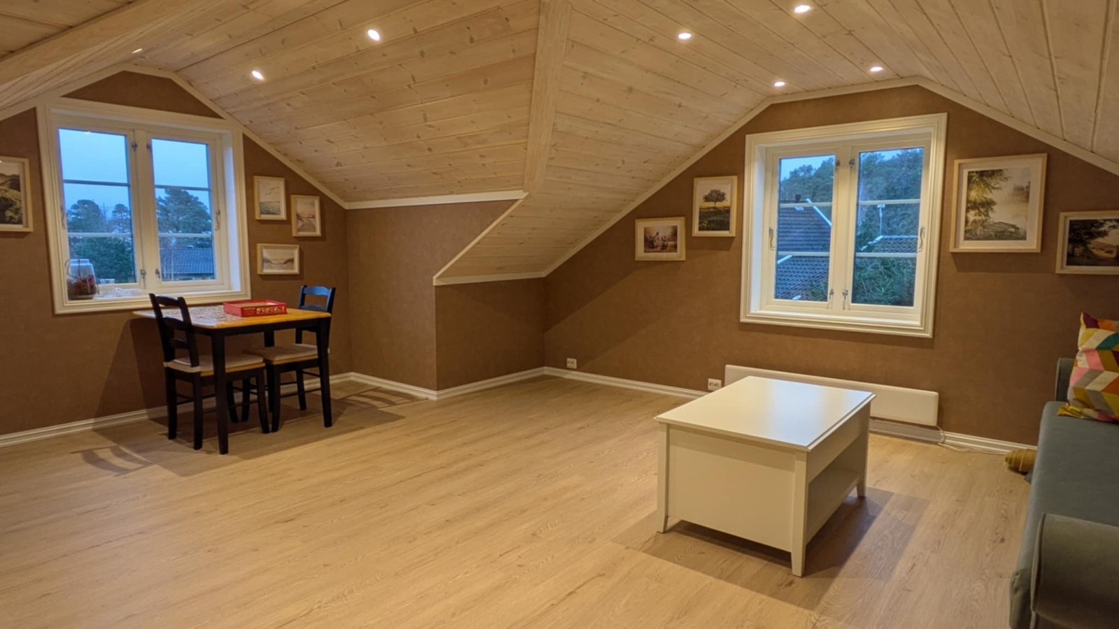 Loftstue Galleribilde
