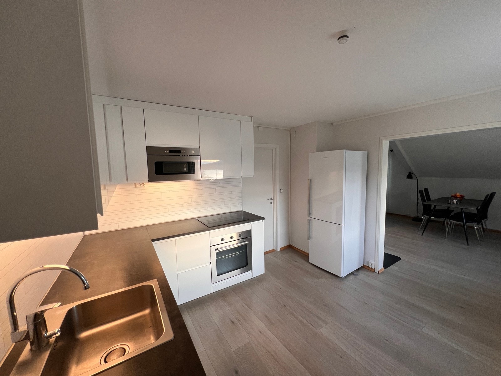 kjøkken inn mot stue Galleribilde