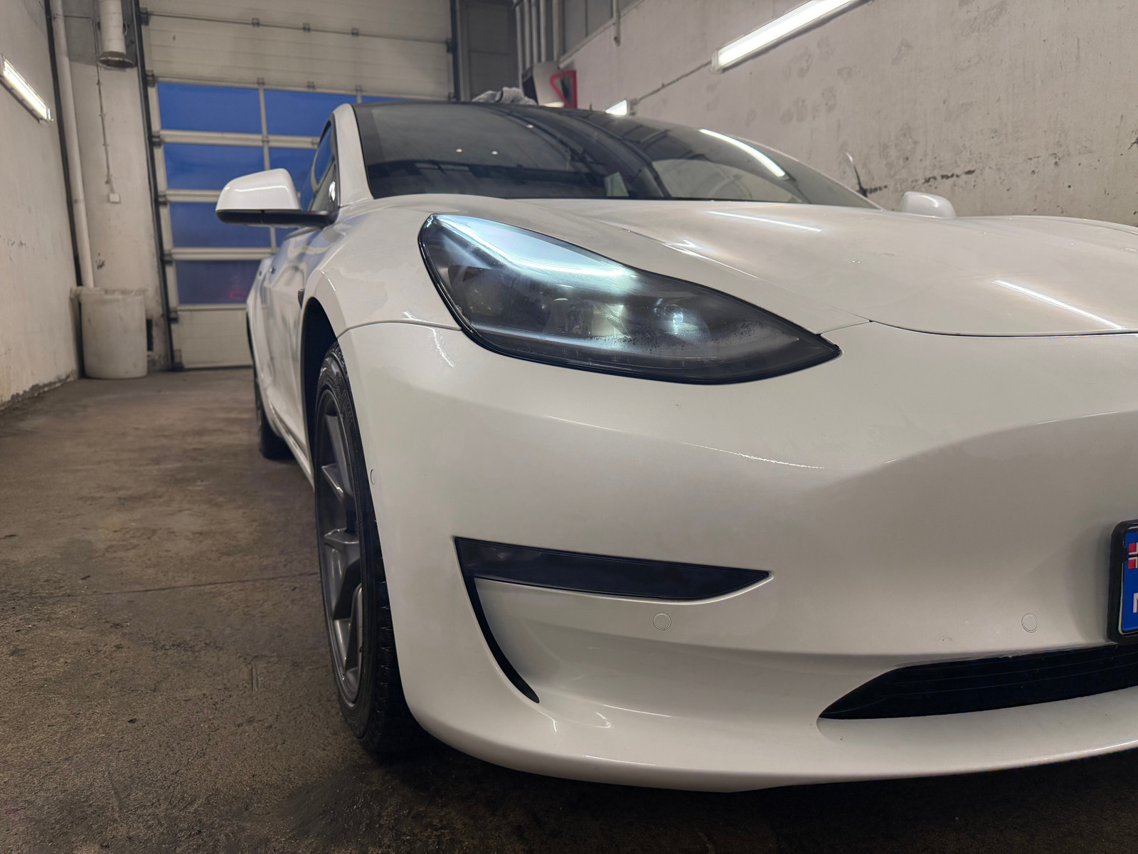 Tesla Model 3 Long Range AWD 2