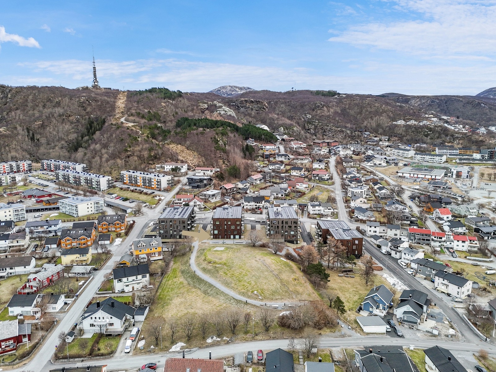 Fint plassert i attraktive Rønvika, nærhet til turmuligheter, barnehager og skoler. Galleribilde