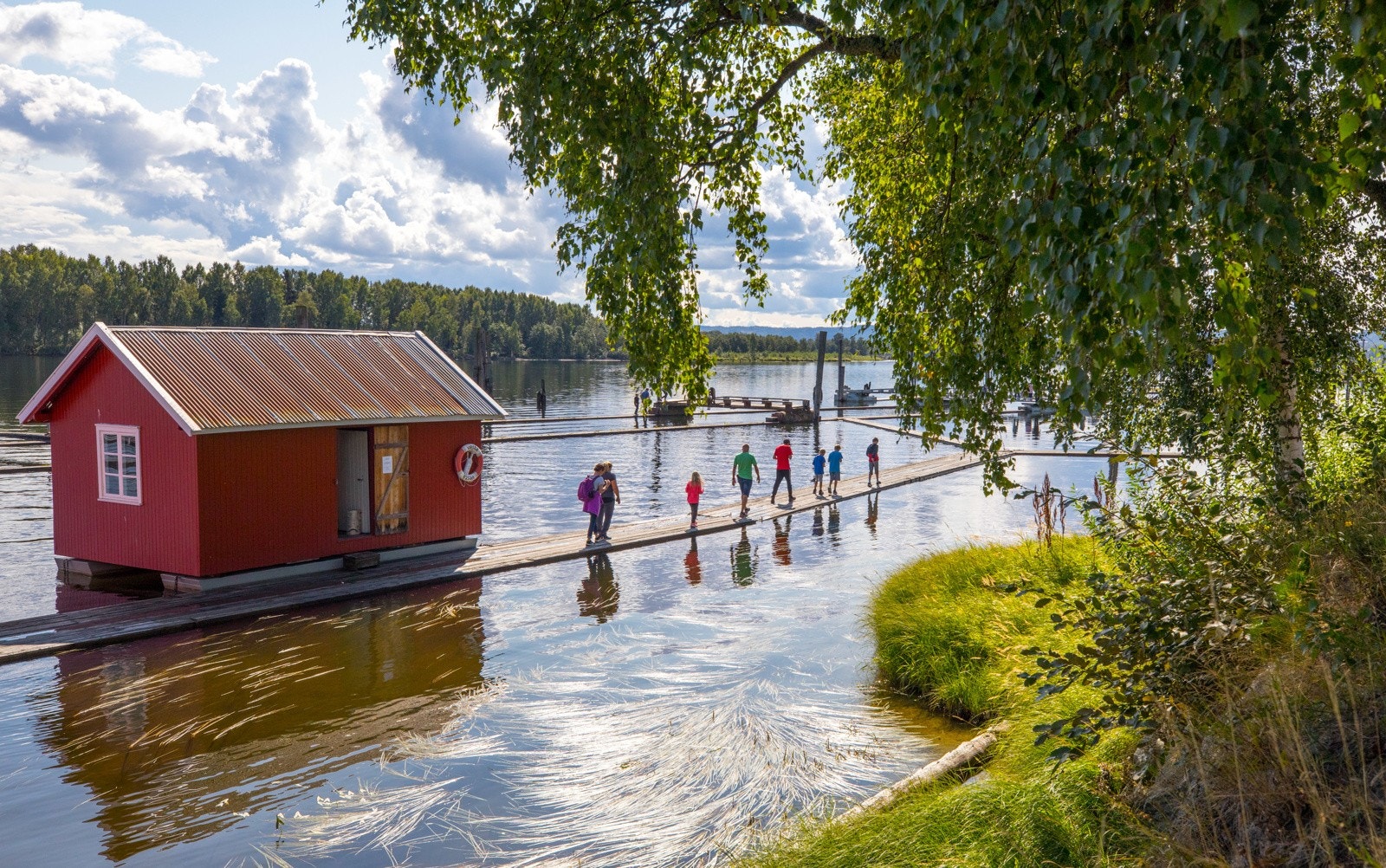 Fetsund Lenser. Galleribilde
