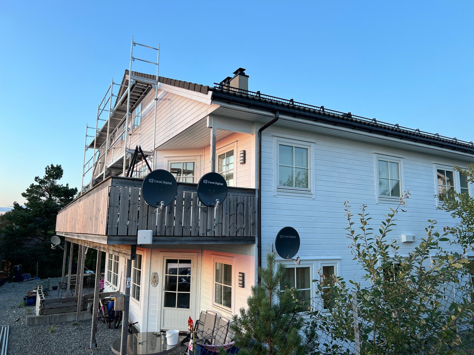 Huset er malt hvit Galleribilde