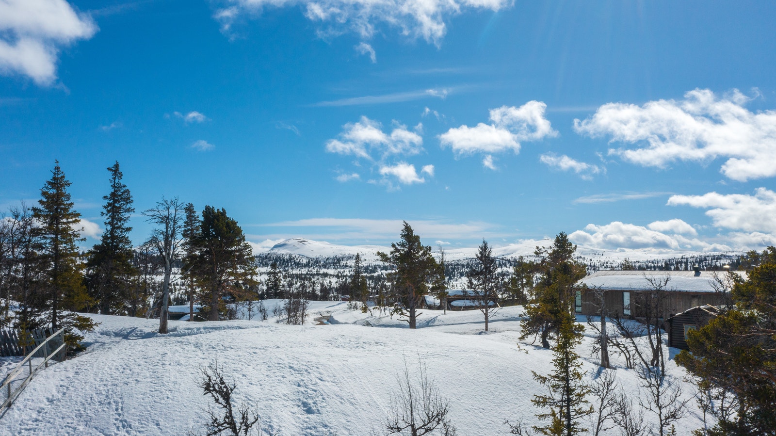 Mot Kvasshovd og Åkrefjell. Galleribilde