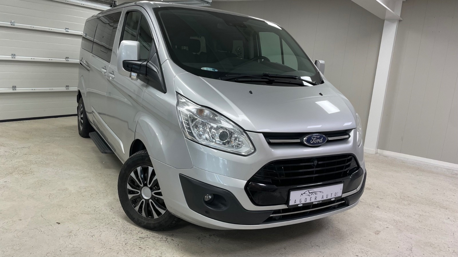Ford Tourneo Custom 2,0D 170hk 9-Seter/Krok/Kamera/Cruise/PDC/Navi/Webasto 2