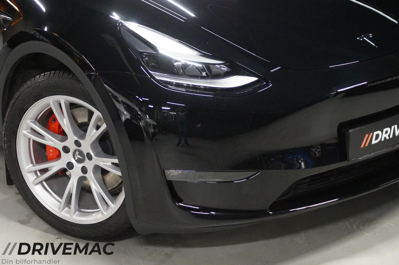 Tesla Model Y Performance/Autopilot 3/Premium Connectivity++ 2