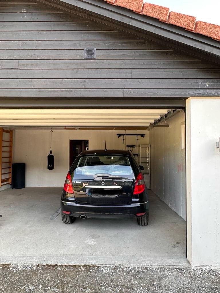 Dobbel garasje med snekkerbod Galleribilde