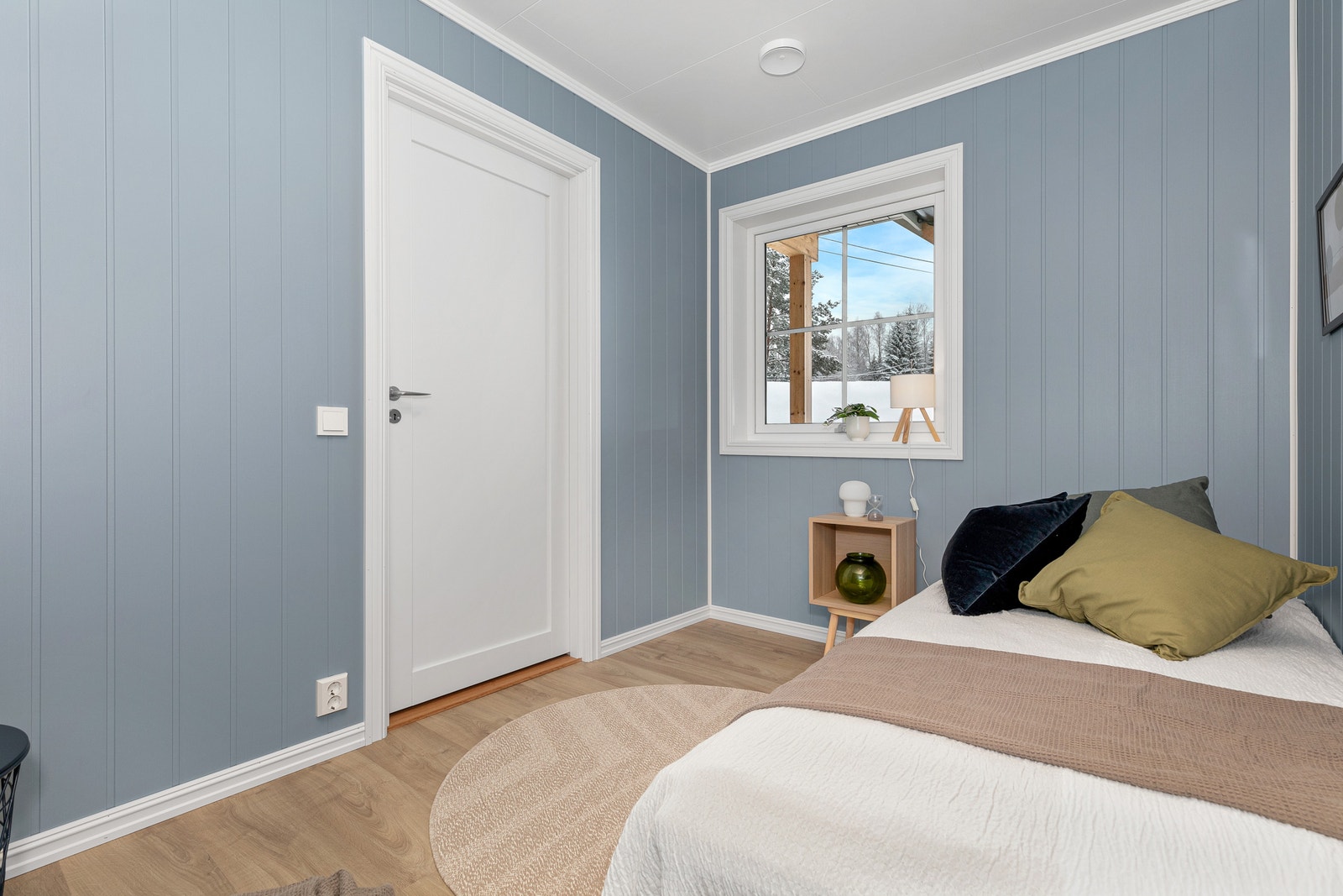 Barnerom/gjesterom, med vindu mot sør-øst. Galleribilde